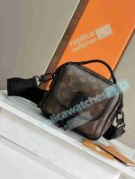 2024 Best Replica L---V Monogram Quest Brown Messenger Bag 